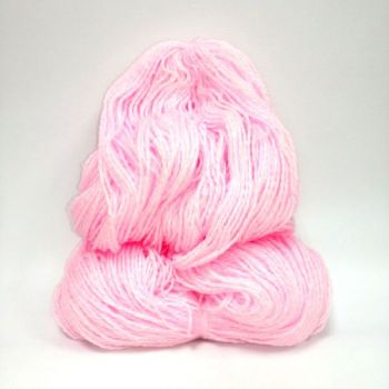 Пряжа Карачаевская светло-розовая (100% акрил) пасма 200-250г